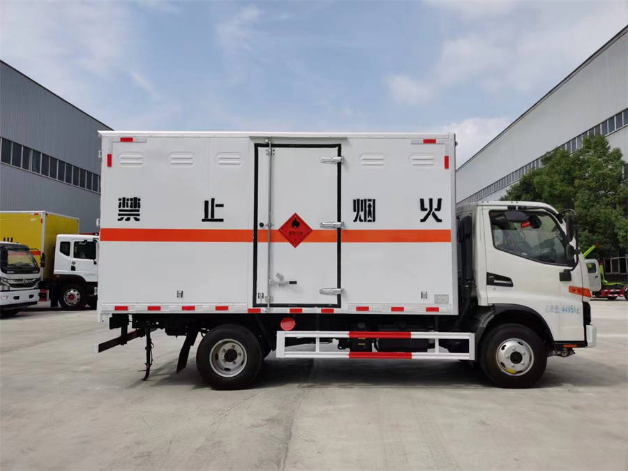 4米2江淮V5（藍(lán)牌）爆破器材運(yùn)輸車