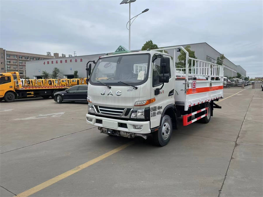 4米2江淮駿鈴V5（藍(lán)牌）氣瓶車
