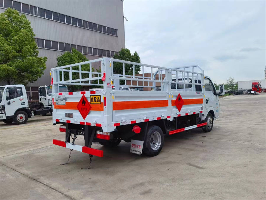 3米4東風(fēng)途逸（藍牌）氣瓶車