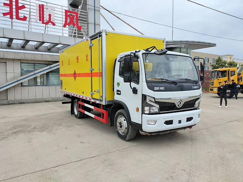 東風5100爆破云內(nèi)150馬力