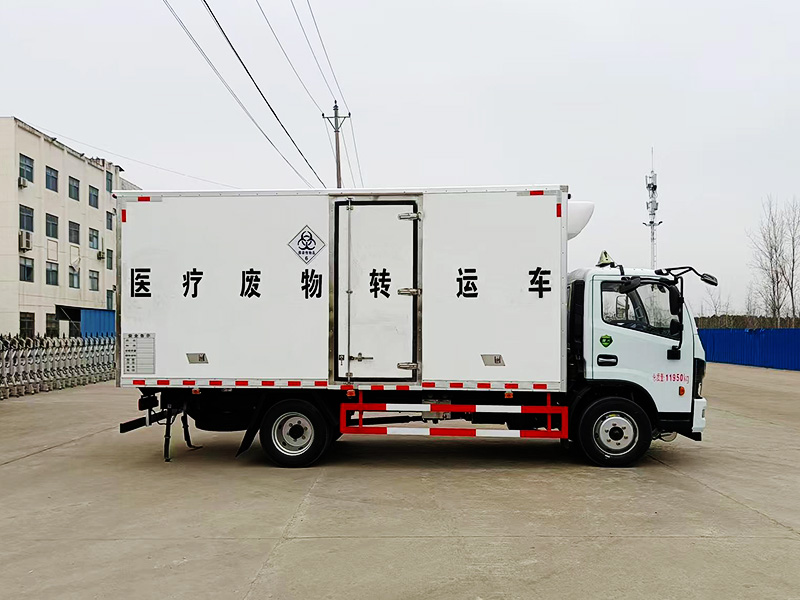 東風(fēng)多利卡D7醫(yī)療廢物轉(zhuǎn)運車